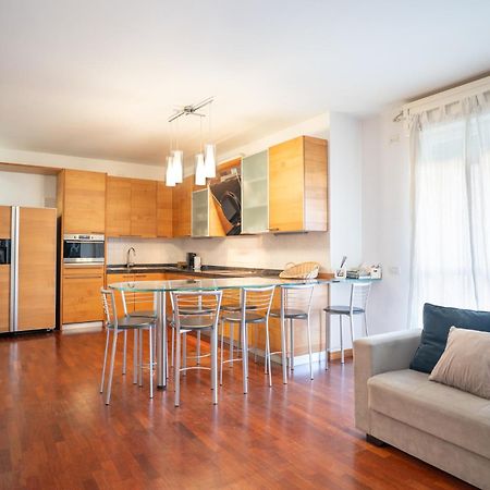 לקו Large Well-Equipped Appartement Near Como Lake מראה חיצוני תמונה