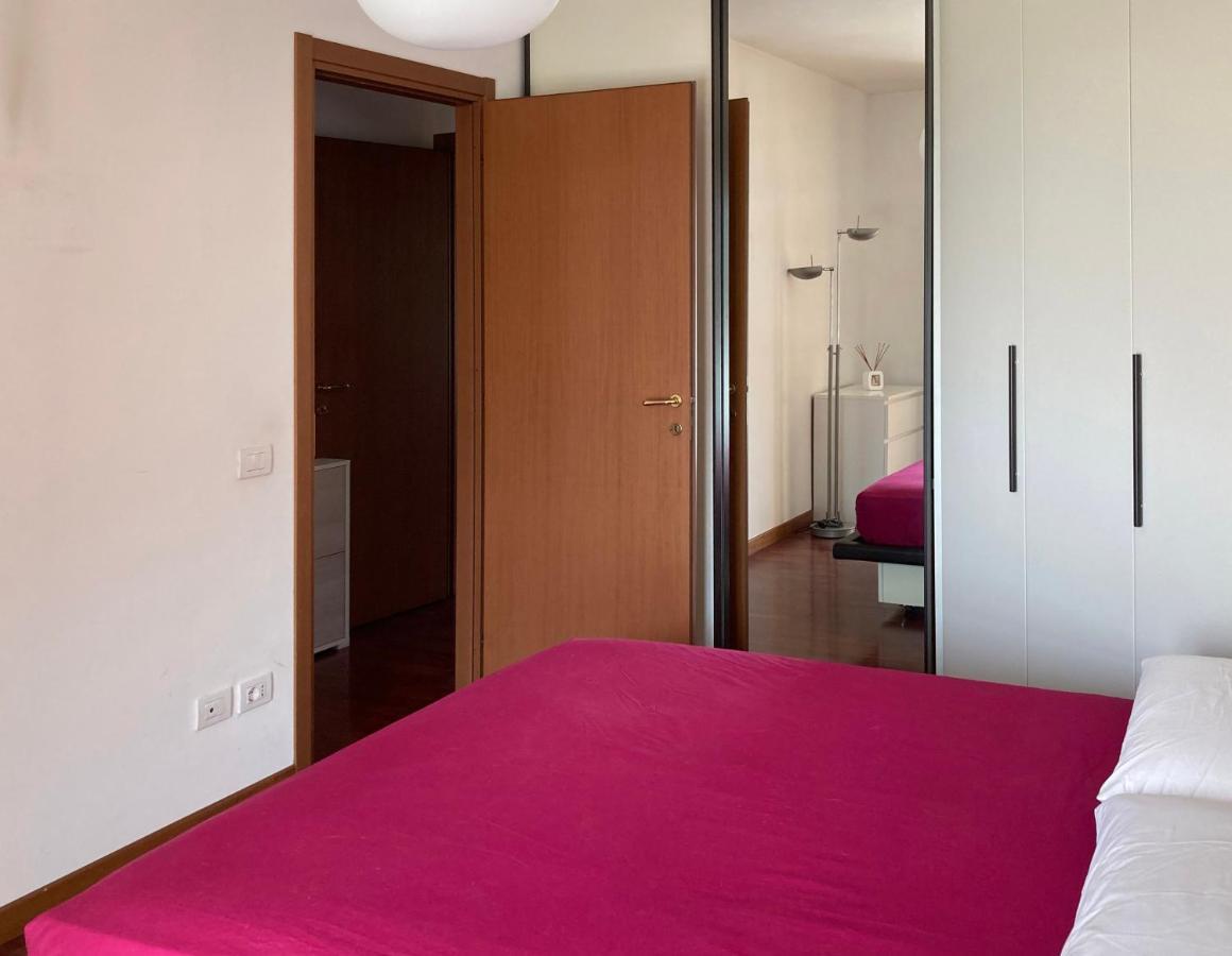 לקו Large Well-Equipped Appartement Near Como Lake מראה חיצוני תמונה