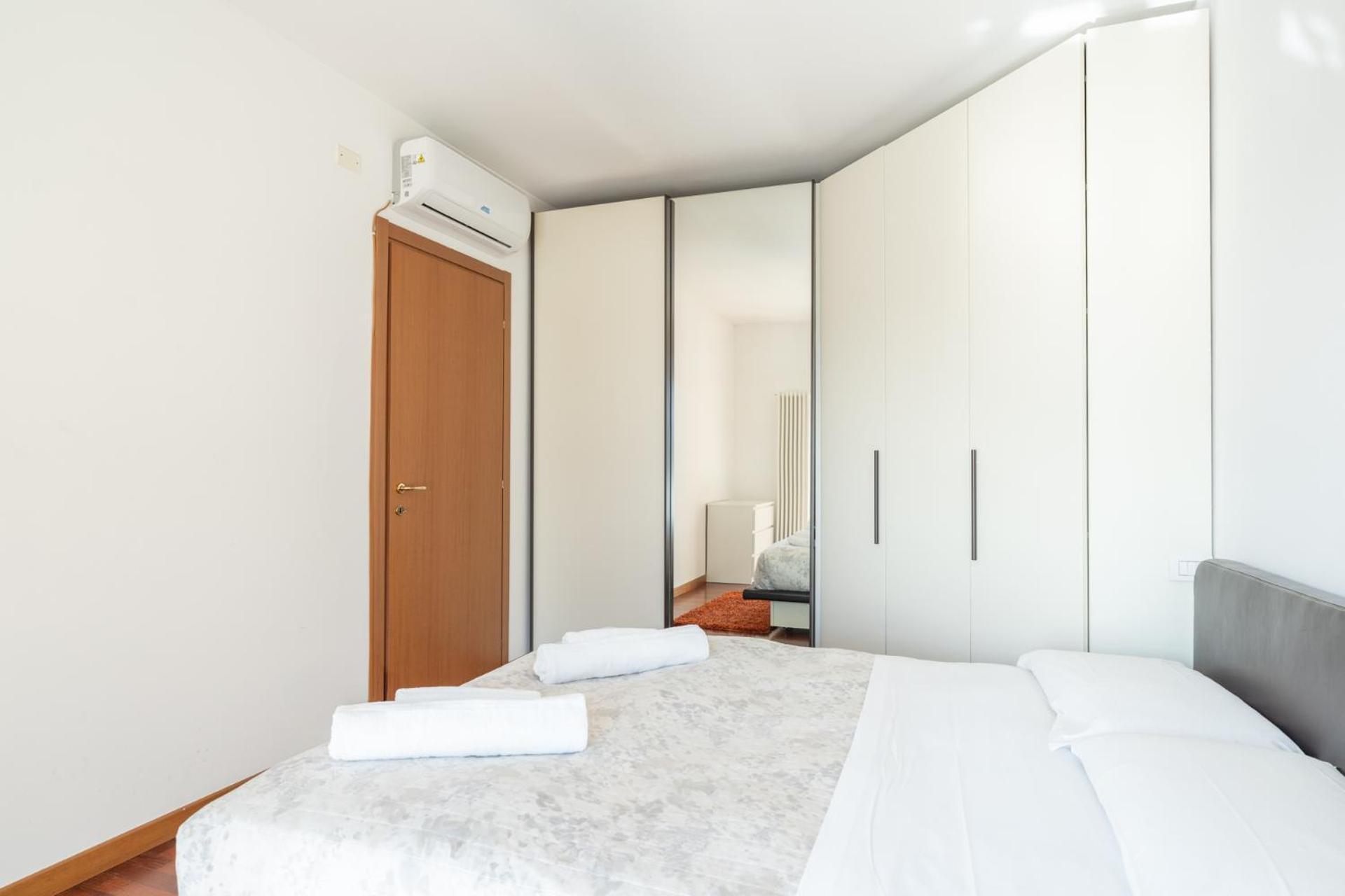 לקו Large Well-Equipped Appartement Near Como Lake מראה חיצוני תמונה